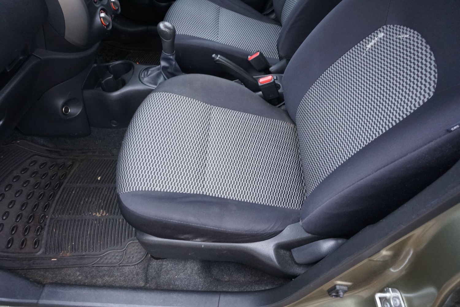 Used Nissan Micra 2015 for sale - 77021044: Photo 35