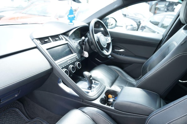 Used Jaguar E-Pace 2018 for sale - 75670144: Photo 15