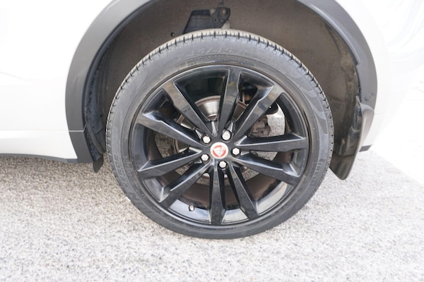 Used Jaguar E-Pace 2018 for sale - 75670144: Photo 39