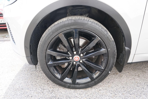 Used Jaguar E-Pace 2018 for sale - 75670144: Photo 40