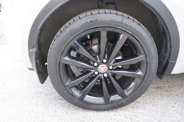 Used Jaguar E-Pace 2018 for sale - 75670144: Photo 42