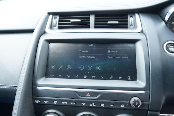 Used Jaguar E-Pace 2018 for sale - 75670144: Photo 43