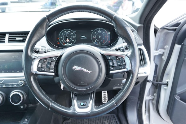 Used Jaguar E-Pace 2018 for sale - 75670144: Photo 60