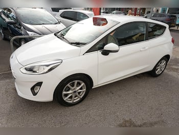 Used Ford Fiesta 2018 for sale - 79808424: Photo