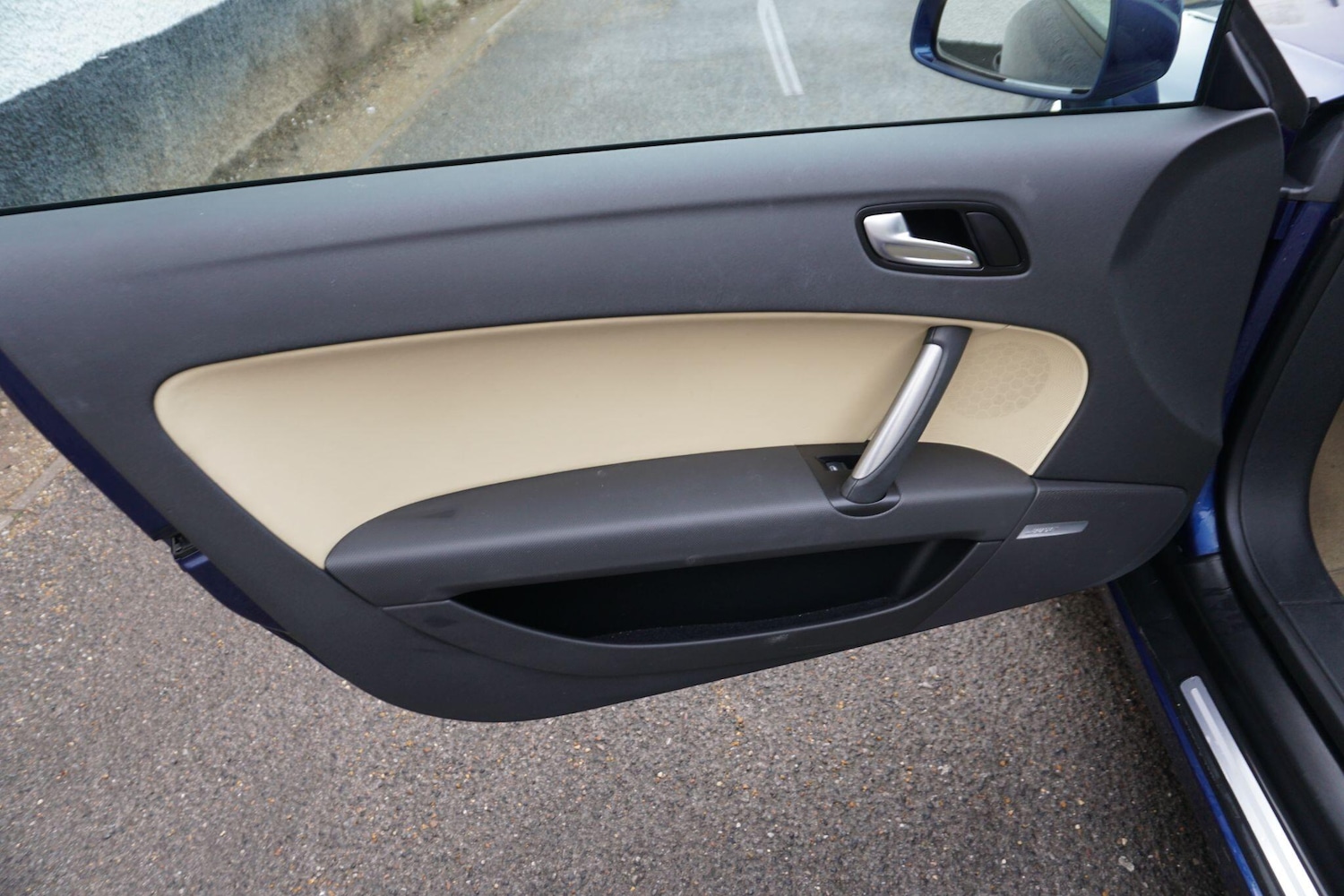 Used Audi TT 2011 for sale - 77440284: Photo 32