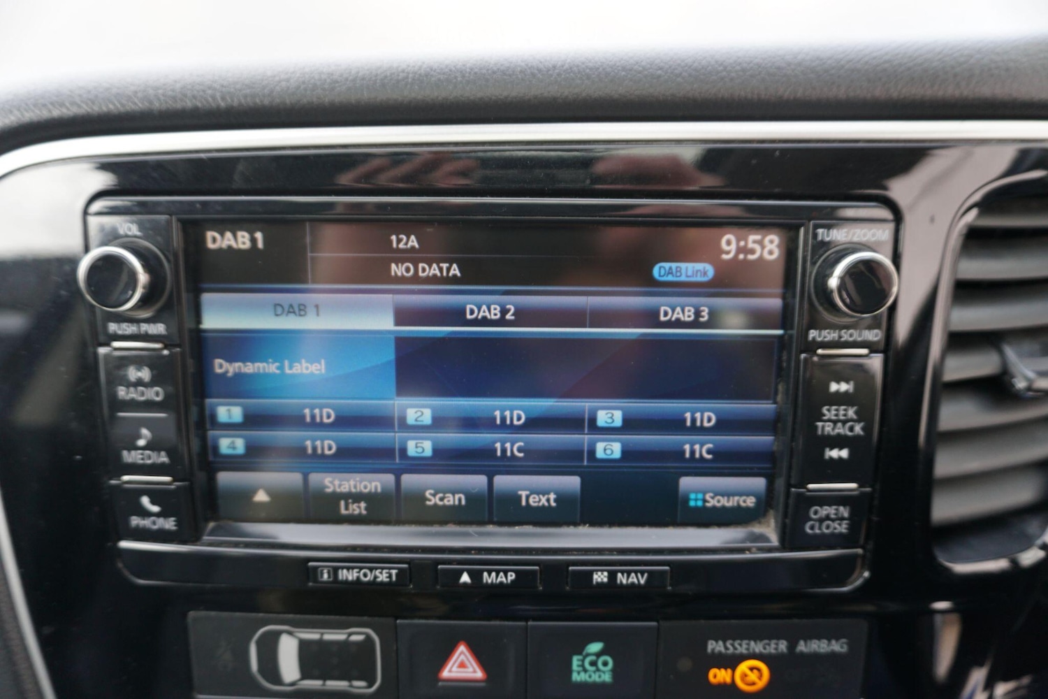 Used Mitsubishi Outlander 2017 for sale - 77598992: Photo 37