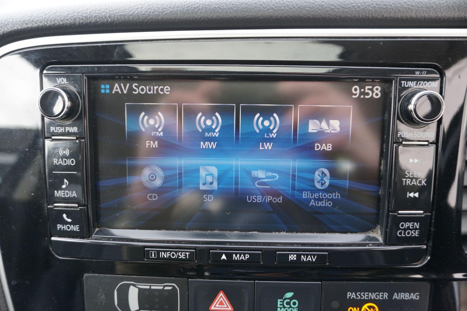 Used Mitsubishi Outlander 2017 for sale - 77598992: Photo 38