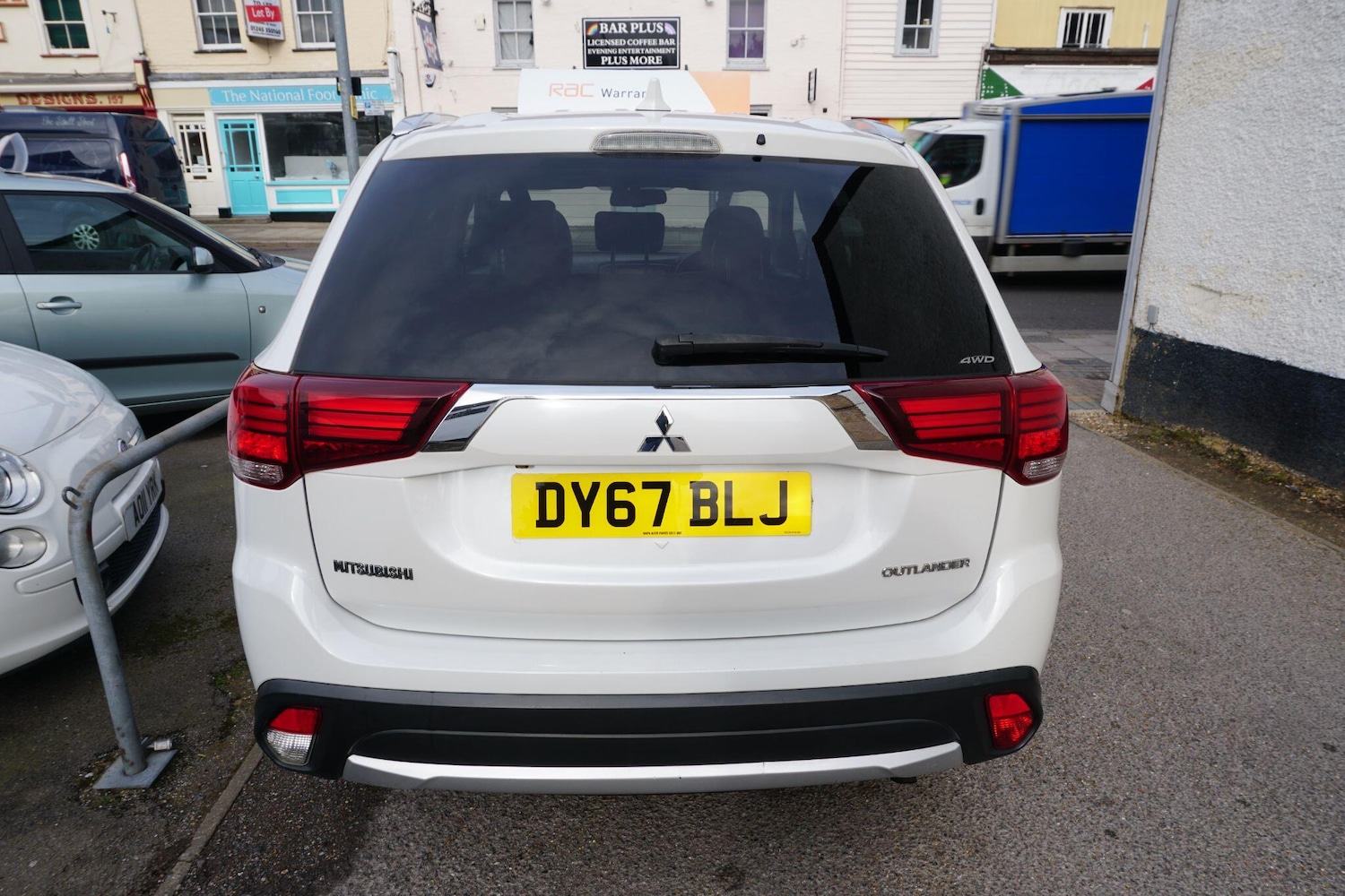 Used Mitsubishi Outlander 2017 for sale - 77598992: Photo 8