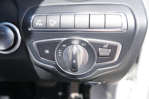 Used Mercedes-Benz C Class 2018 for sale - 75225036: Photo 28