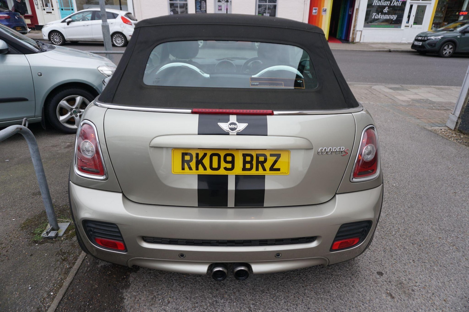 Used MINI Convertible 2009 for sale - 77598089: Photo 13