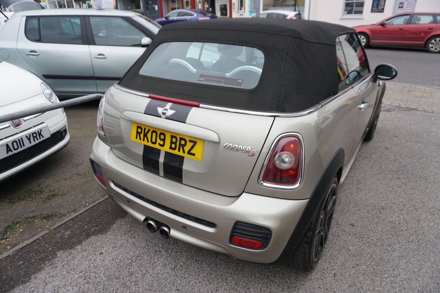 Used MINI Convertible 2009 for sale - 77598089: Photo 16
