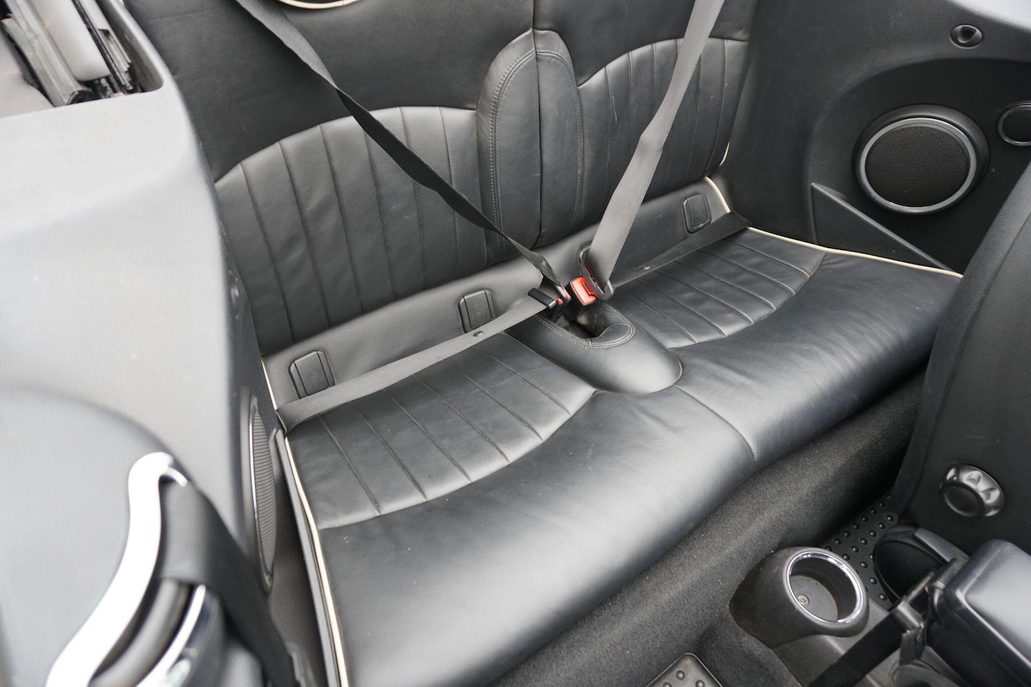 Used MINI Convertible 2009 for sale - 77598089: Photo 25