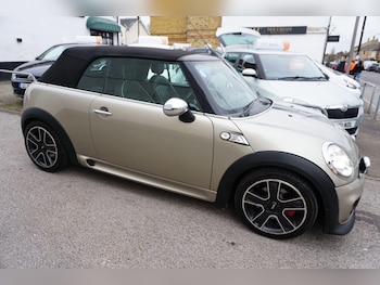 Used MINI Convertible 2009 for sale - 77598089: Photo