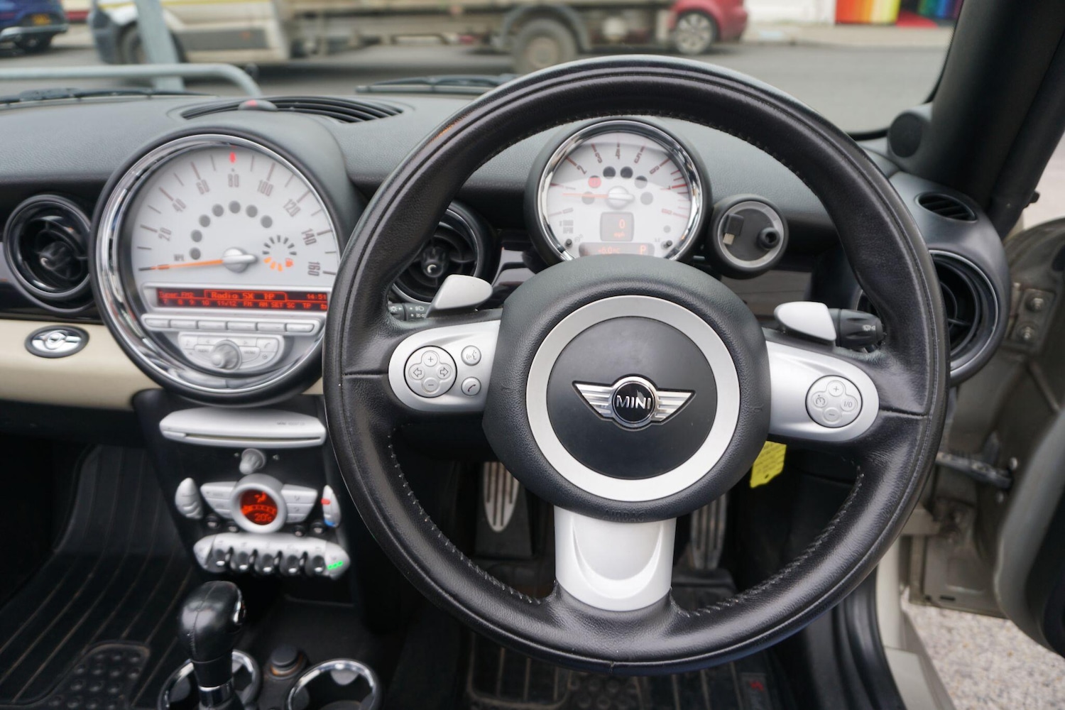 Used MINI Convertible 2009 for sale - 77598089: Photo 44