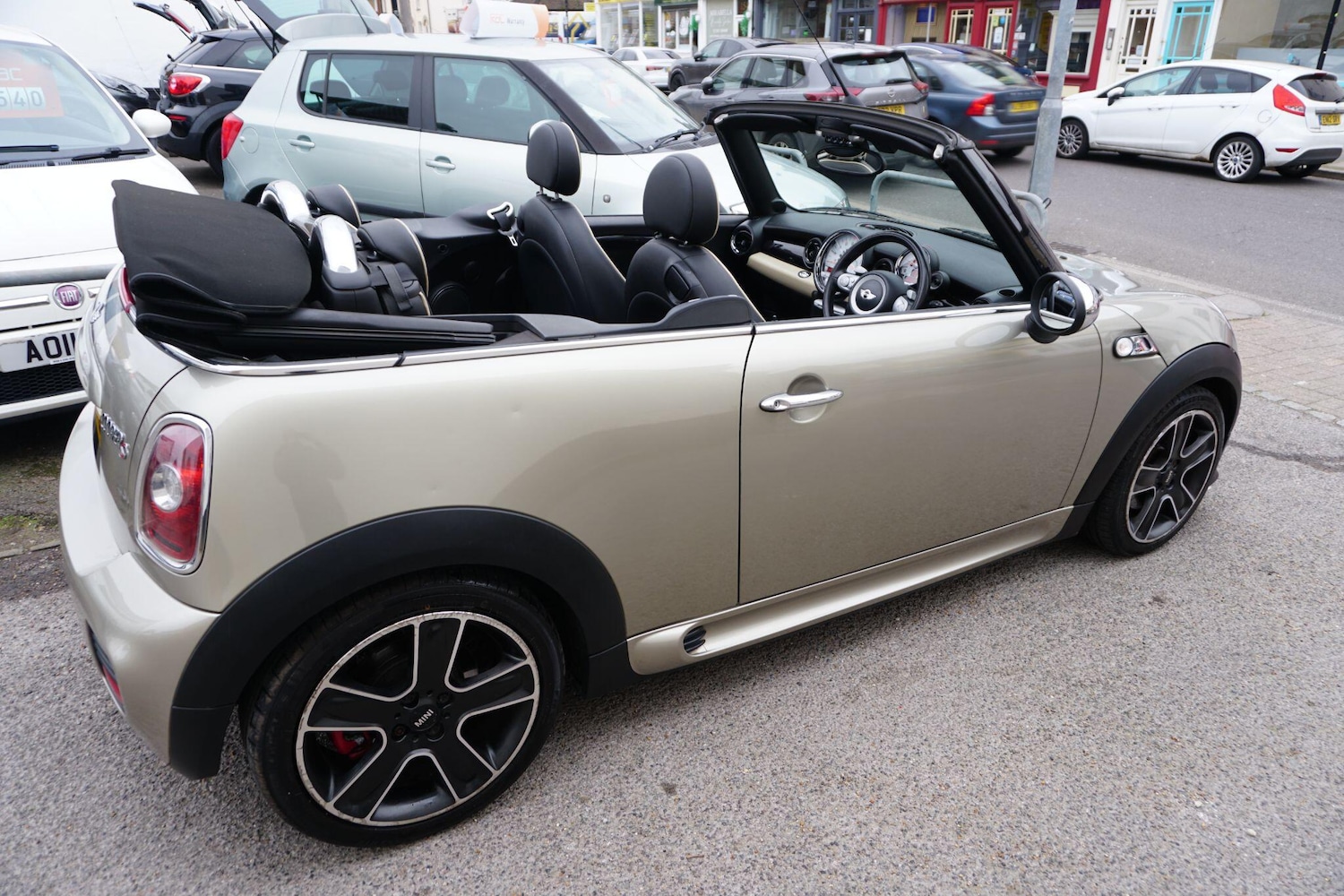 Used MINI Convertible 2009 for sale - 77598089: Photo 53