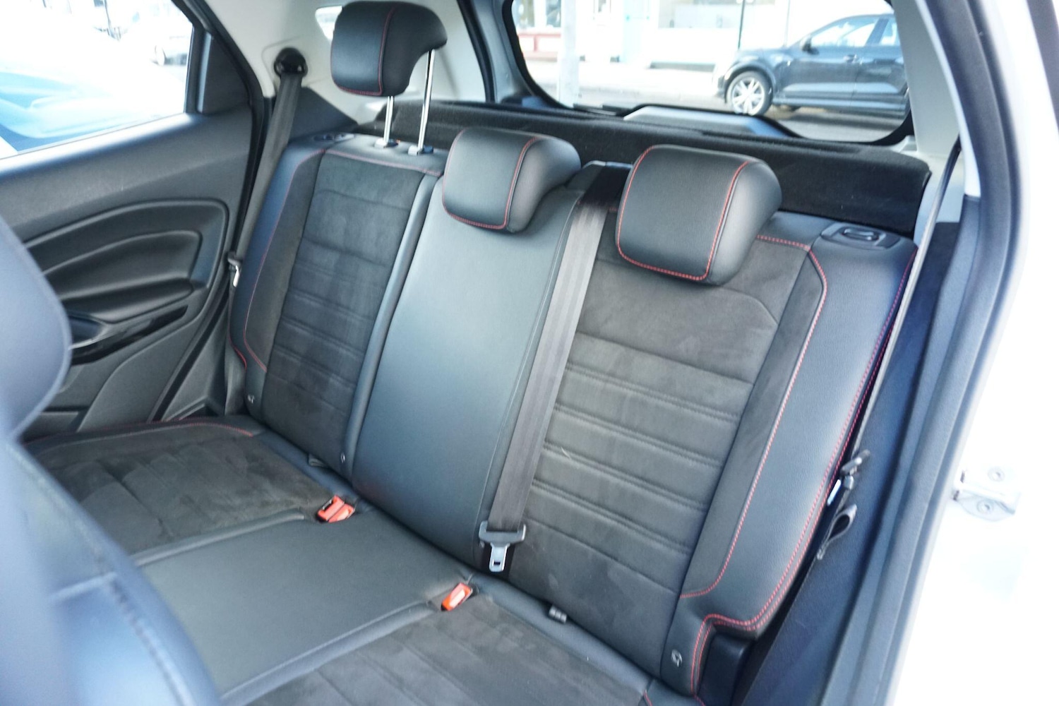 Used Ford Ecosport 2018 for sale - 76659352: Photo 18