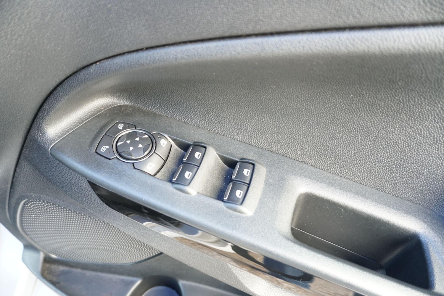 Used Ford Ecosport 2018 for sale - 76659352: Photo 19