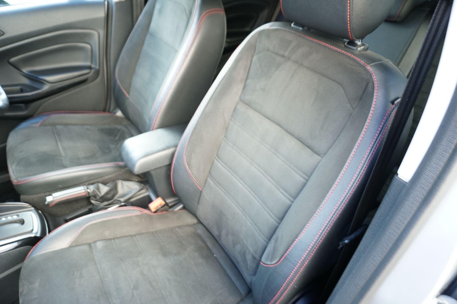 Used Ford Ecosport 2018 for sale - 76659352: Photo 54