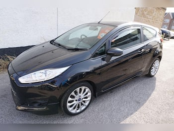 Used Ford Fiesta 2015 for sale - 79509568: Photo