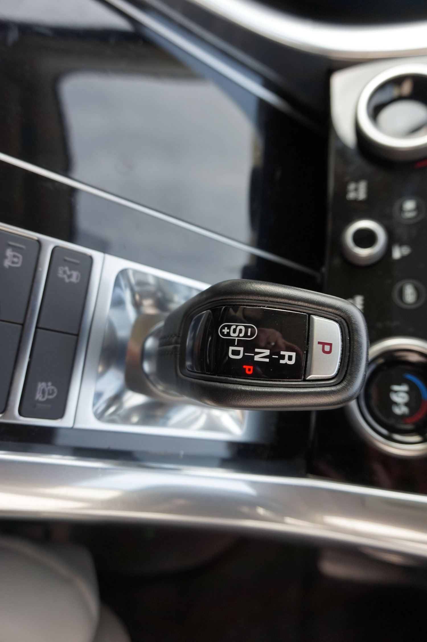 Used Land Rover Range Rover Sport 2018 for sale - 77695839: Photo 24