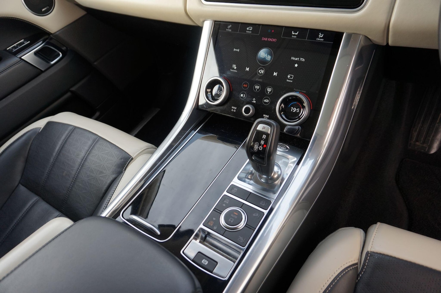 Used Land Rover Range Rover Sport 2018 for sale - 76992031: Photo 14