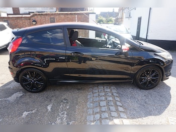 Used Ford Fiesta 2015 for sale - 79236908: Photo