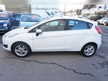 Used Ford Fiesta 2015 for sale - 76855886: Photo