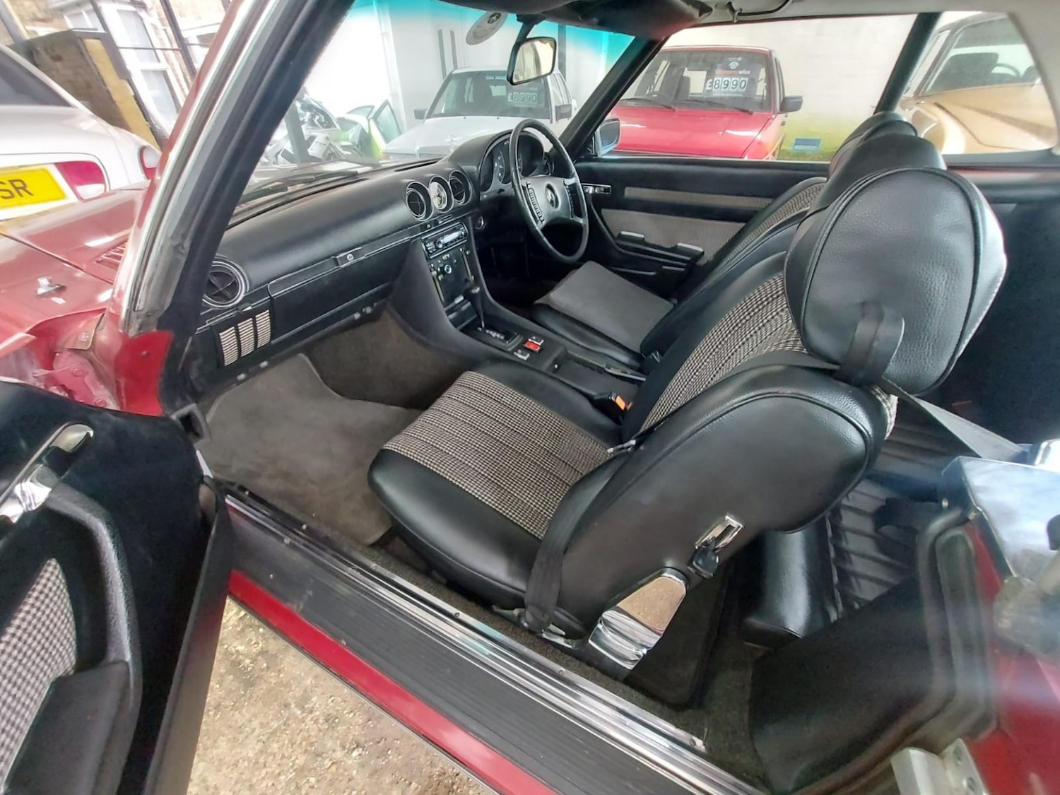 Used Mercedes-Benz 350 SL 1972 for sale - 77562519: Photo 23