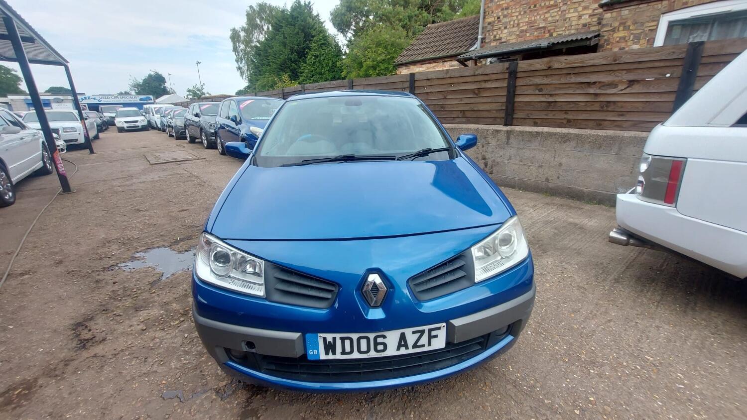 Used Renault Megane 2006 for sale - 76793553: Photo 2