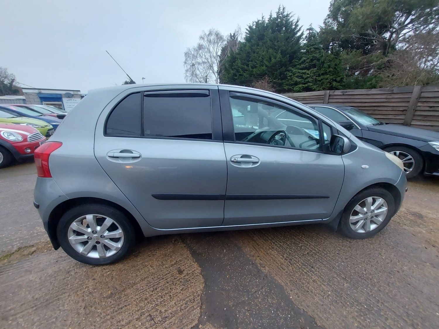 Used Toyota Yaris 2007 for sale - 77370666: Photo 12