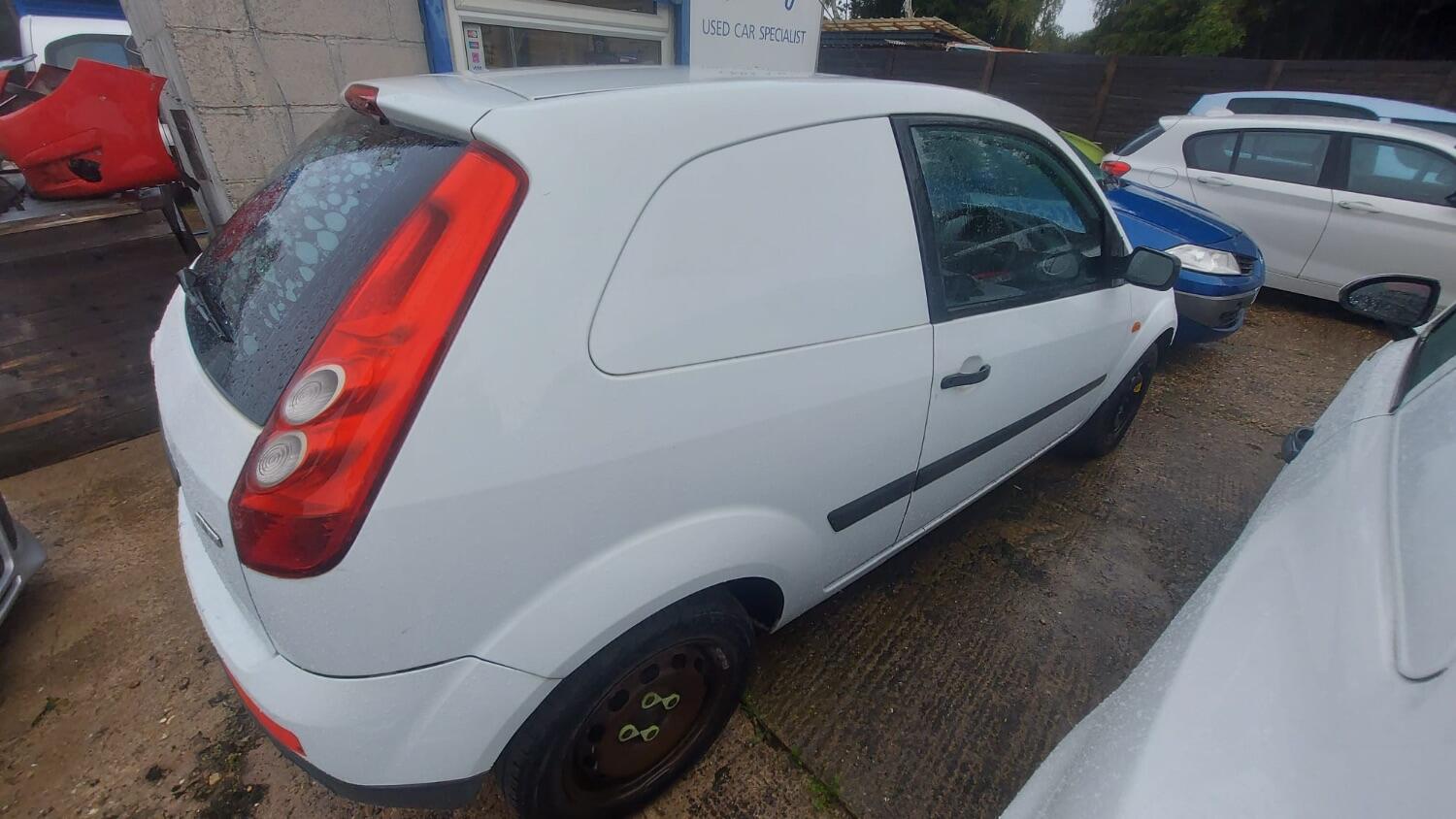 Used Ford Fiesta Van 2007 for sale - 76164524: Photo 6