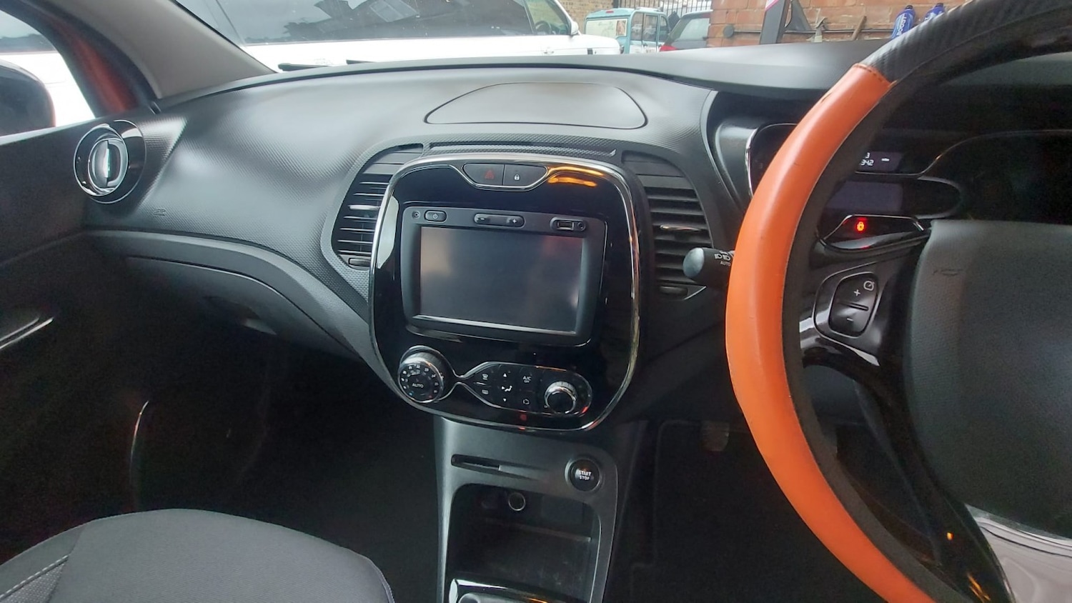 Used Renault Captur 2016 for sale - 76580007: Photo 18