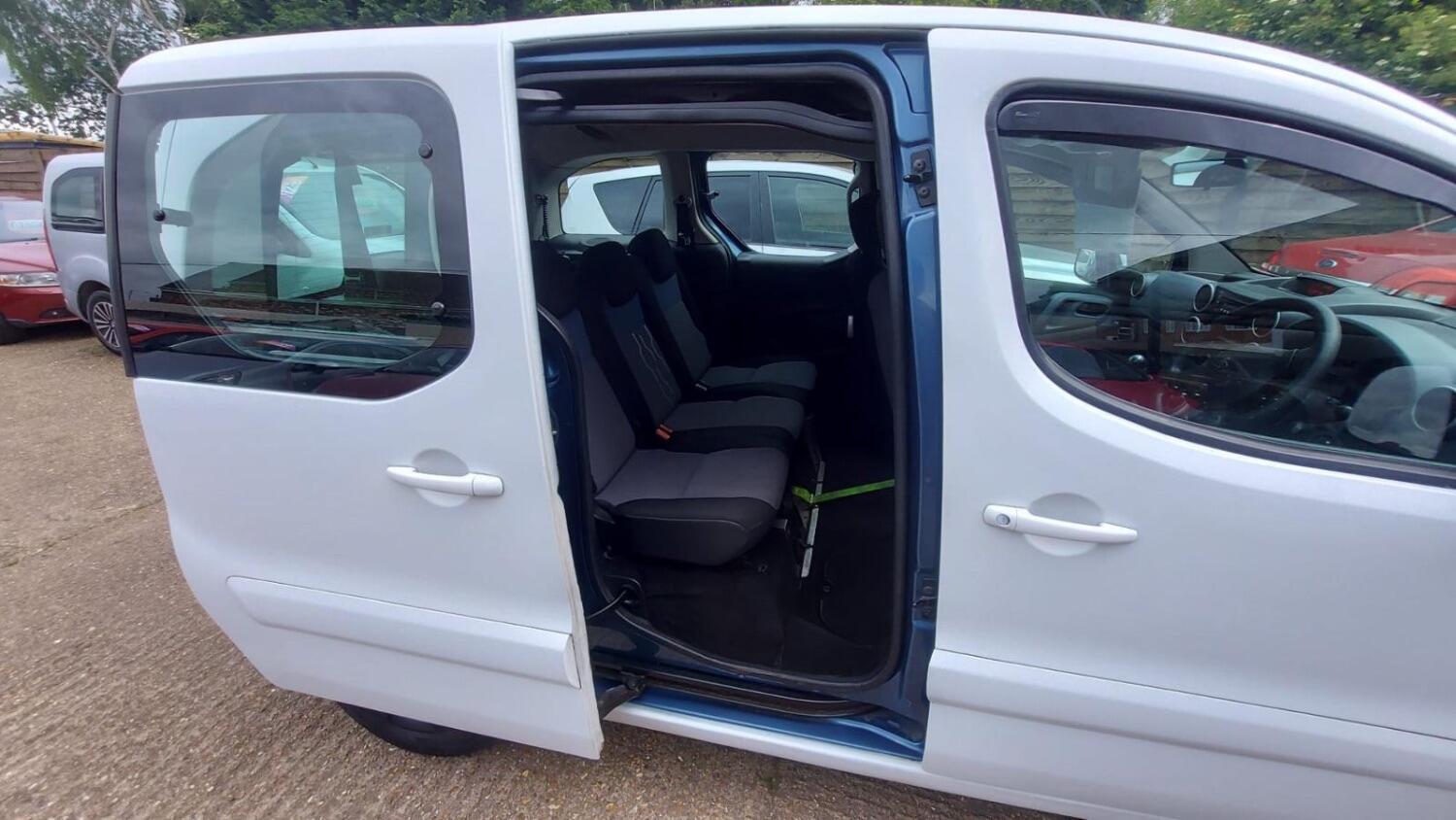 Vehicle 14