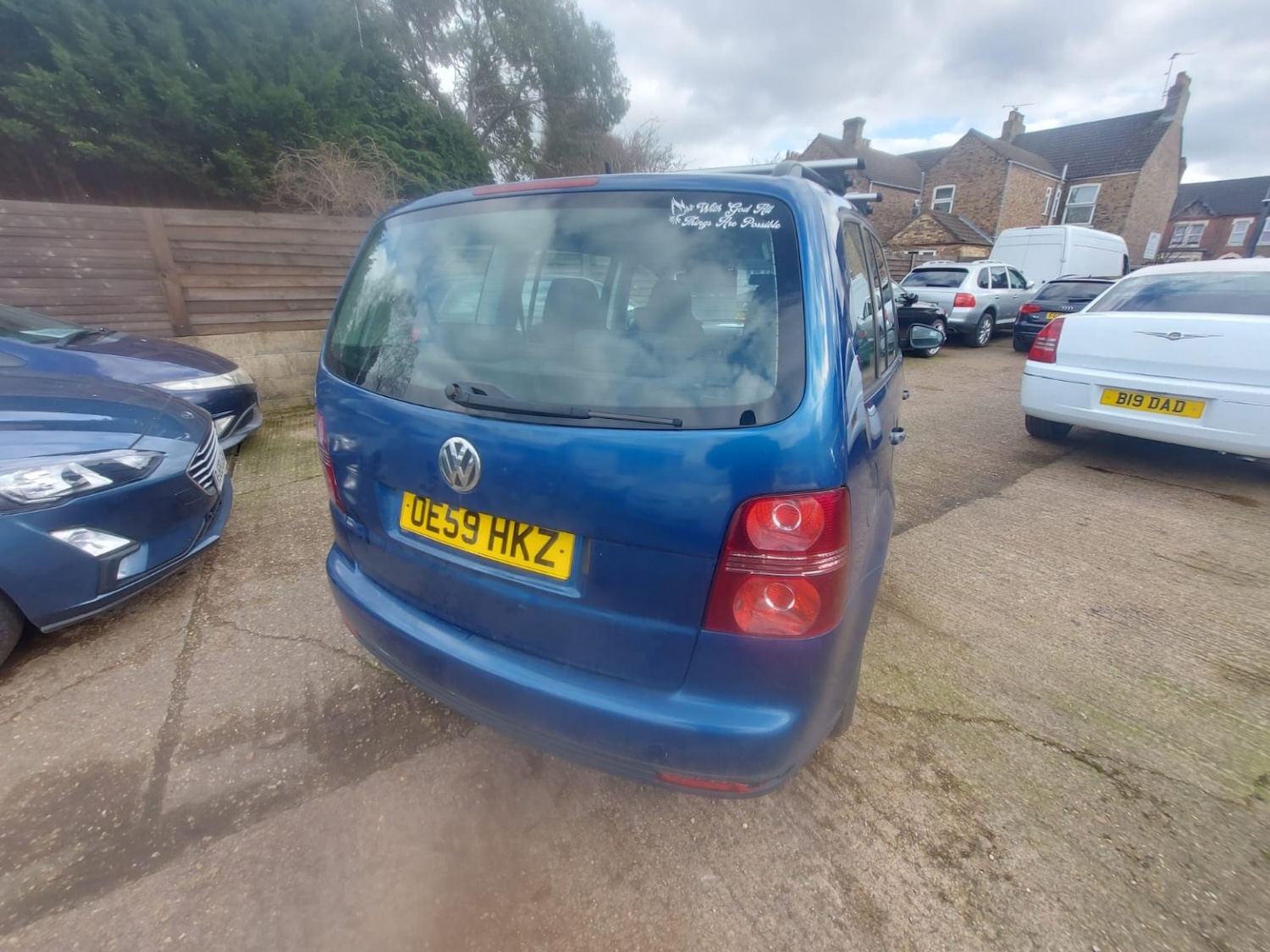 Used Volkswagen Touran 2010 for sale - 77610060: Photo 10