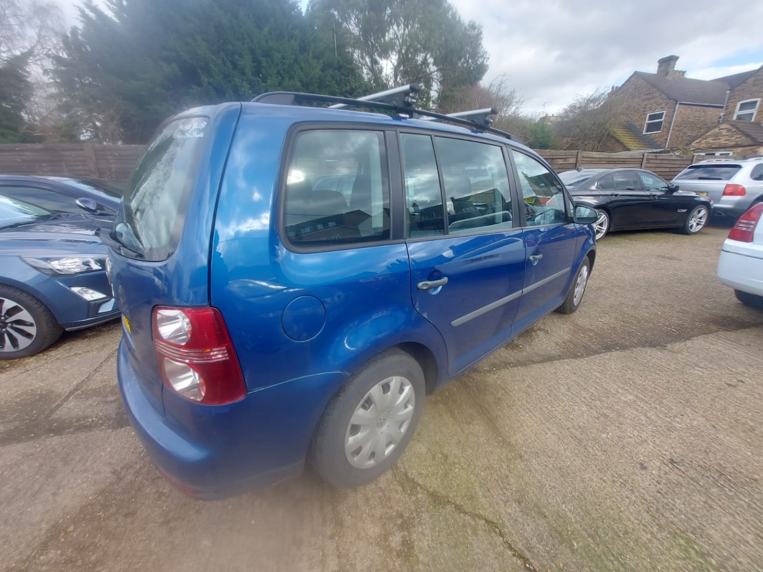 Used Volkswagen Touran 2010 for sale - 77610060: Photo 13