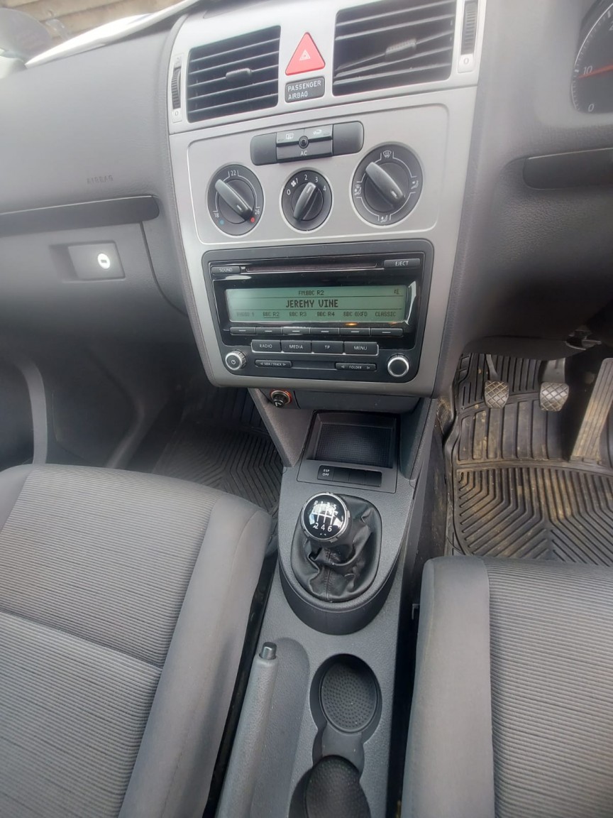 Used Volkswagen Touran 2010 for sale - 77610060: Photo 19