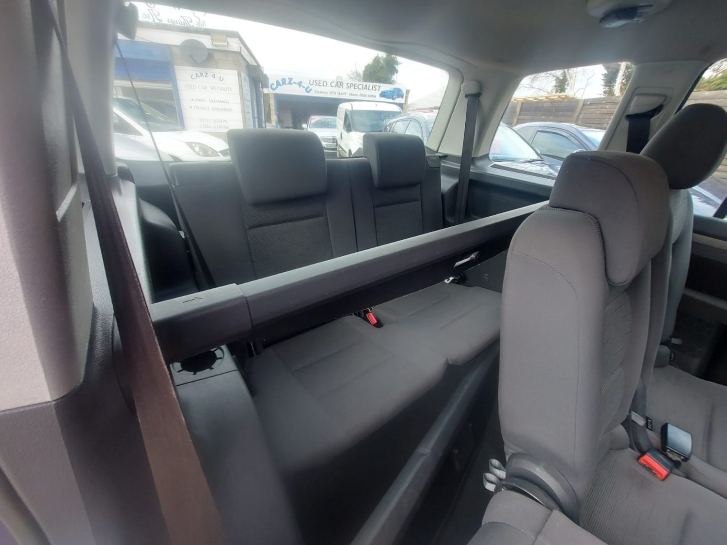 Used Volkswagen Touran 2010 for sale - 77610060: Photo 21