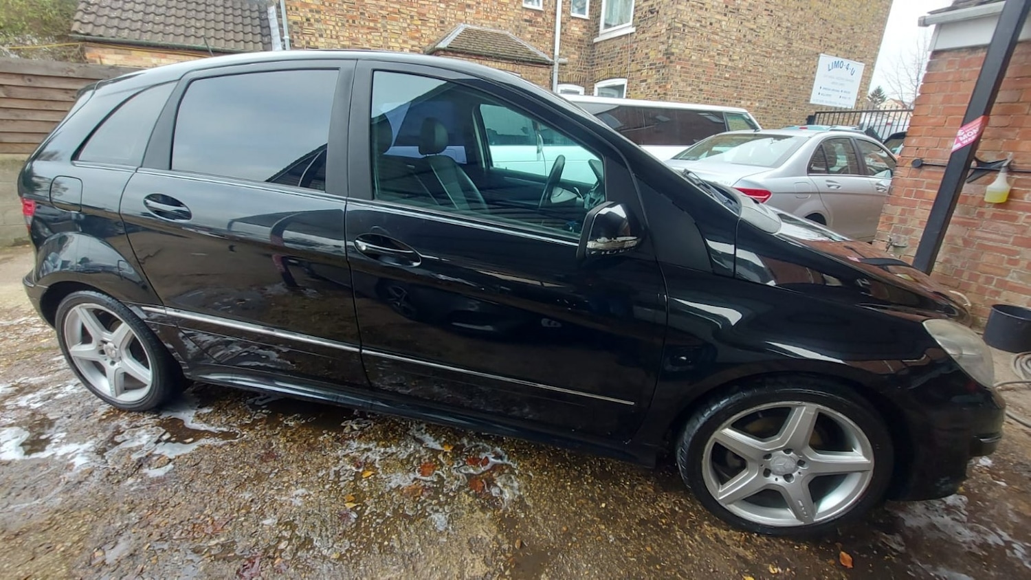 Used Mercedes-Benz B Class 2010 for sale - 76605950: Photo 12