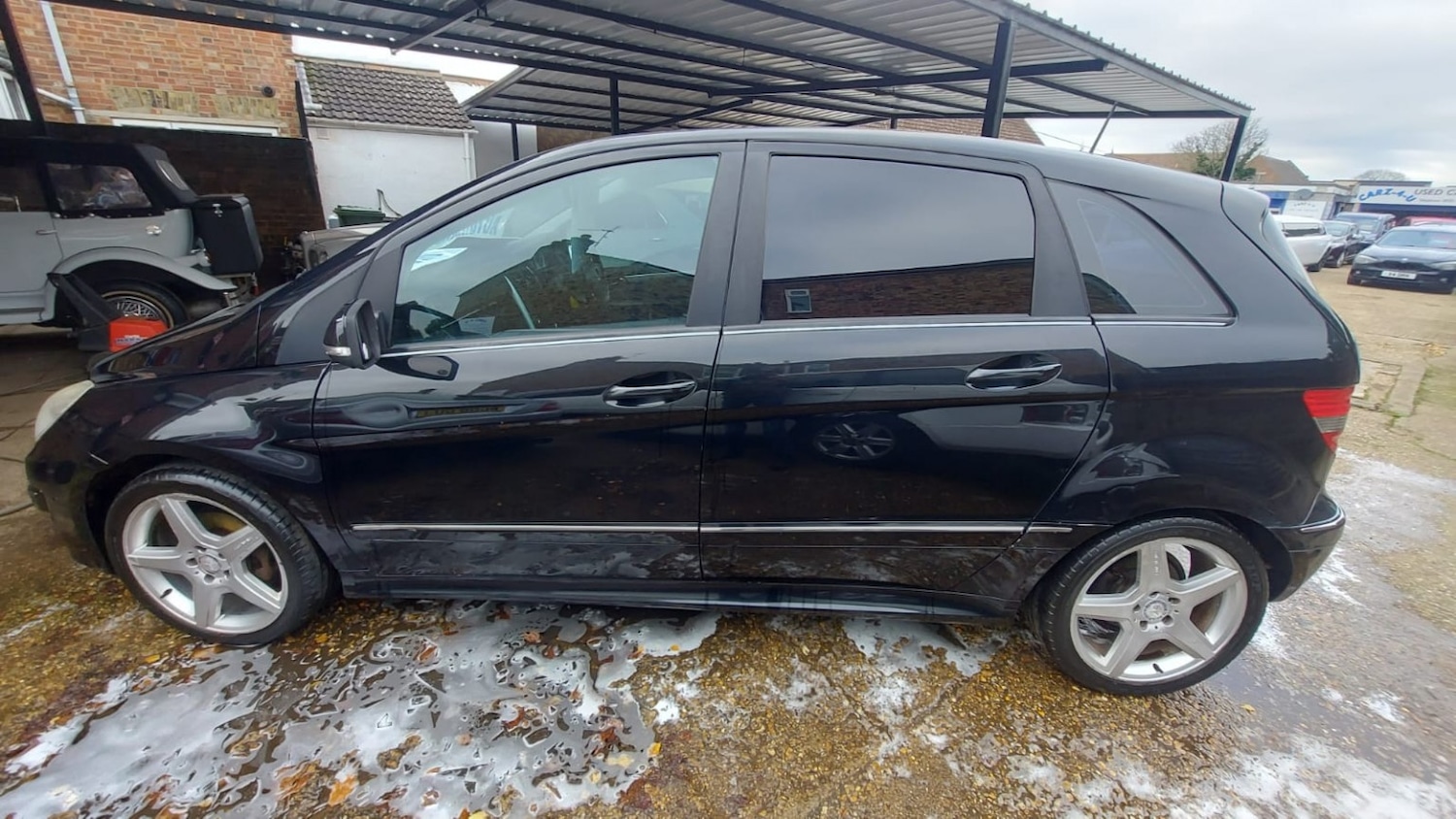 Used Mercedes-Benz B Class 2010 for sale - 76605950: Photo 14