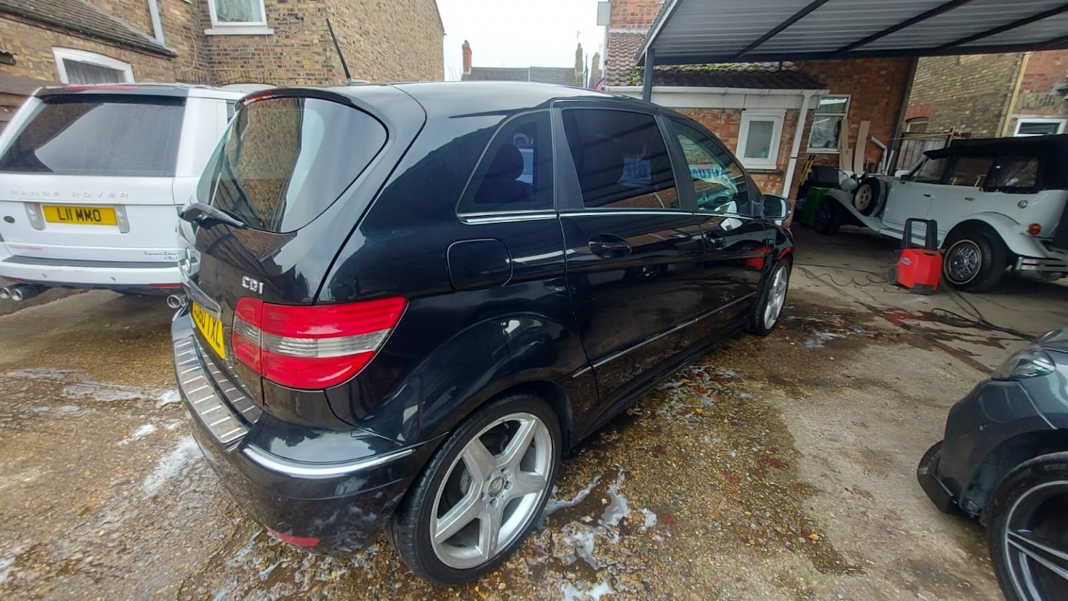 Used Mercedes-Benz B Class 2010 for sale - 76605950: Photo 16