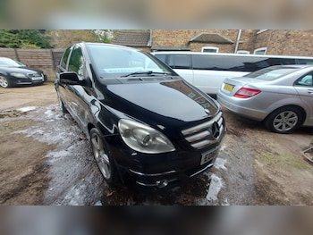 Used Mercedes-Benz B Class 2010 for sale - 76605950: Photo