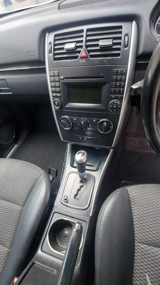 Used Mercedes-Benz B Class 2010 for sale - 76605950: Photo 29