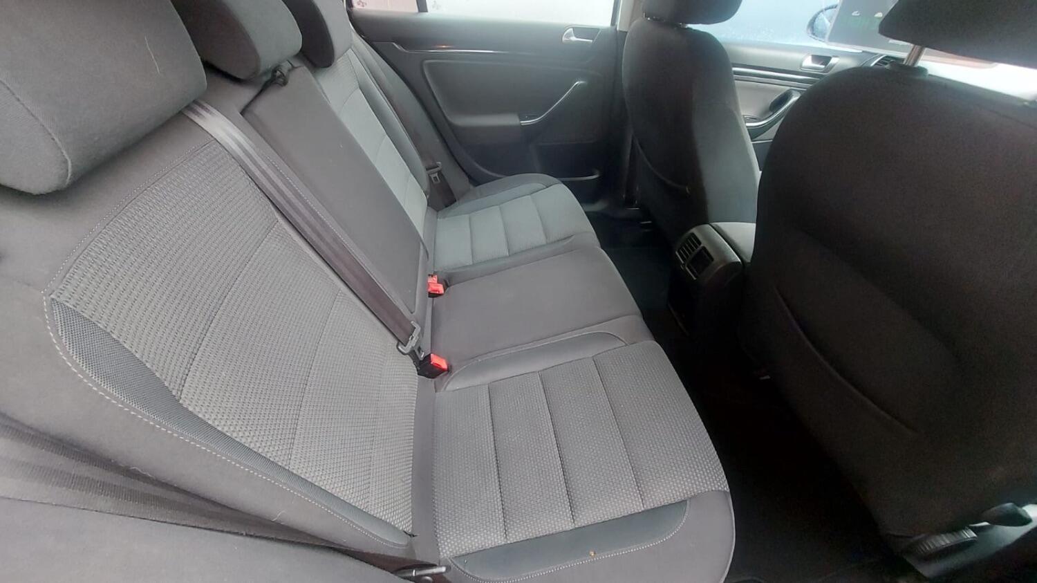 Used Volkswagen Golf 2010 for sale - 76164549: Photo 12