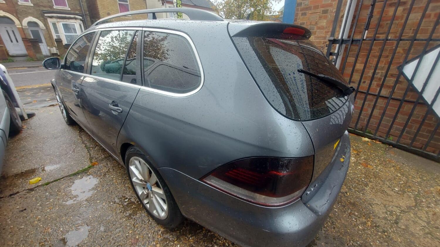 Used Volkswagen Golf 2010 for sale - 76164549: Photo 23