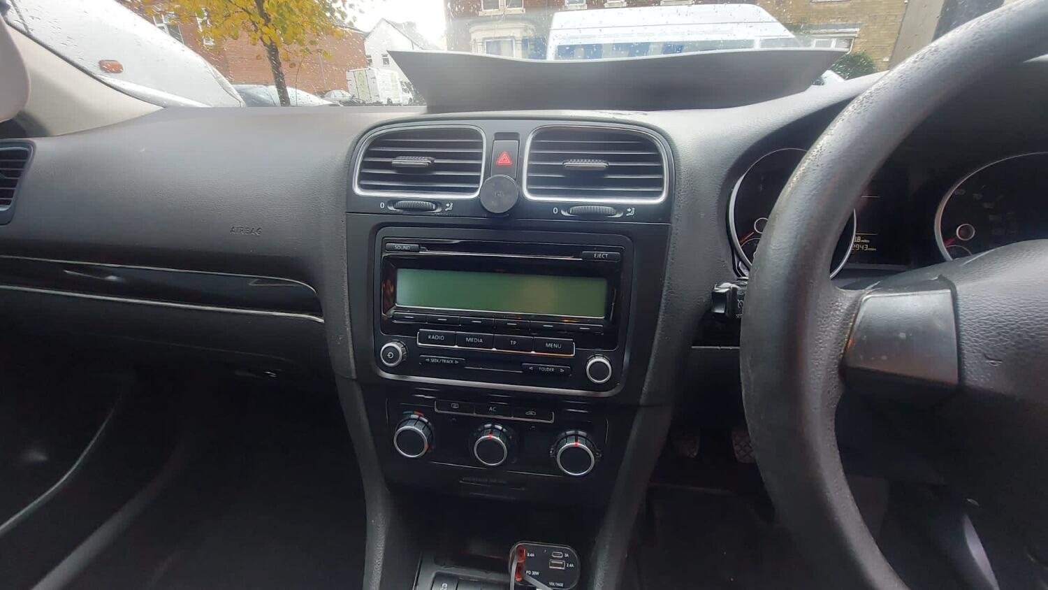 Used Volkswagen Golf 2010 for sale - 76164549: Photo 33