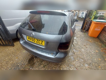 Used Volkswagen Golf 2010 for sale - 76164549: Photo