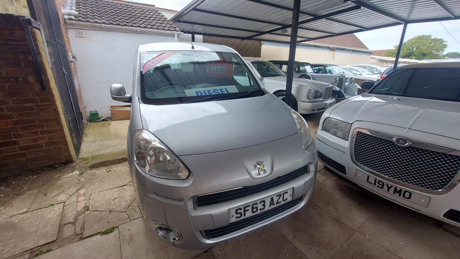 Used Peugeot Partner Tepee 2013 for sale - 76793554: Photo 2