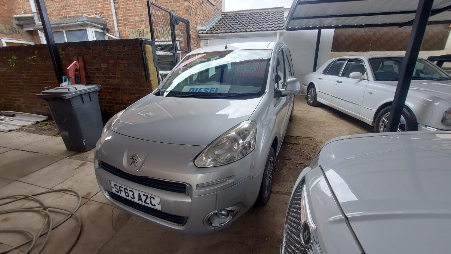 Used Peugeot Partner Tepee 2013 for sale - 76793554: Photo 3