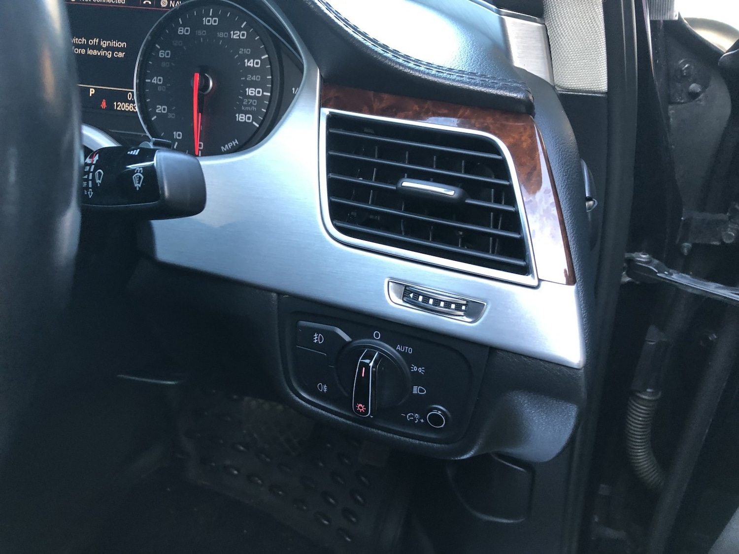 Used Audi A8 2013 for sale - 77049255: Photo 25