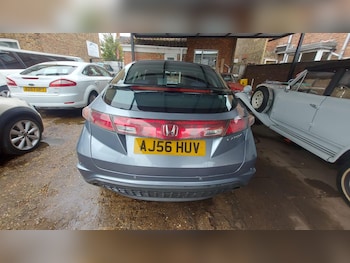 Used Honda Civic 2006 for sale - 76237221: Photo 2